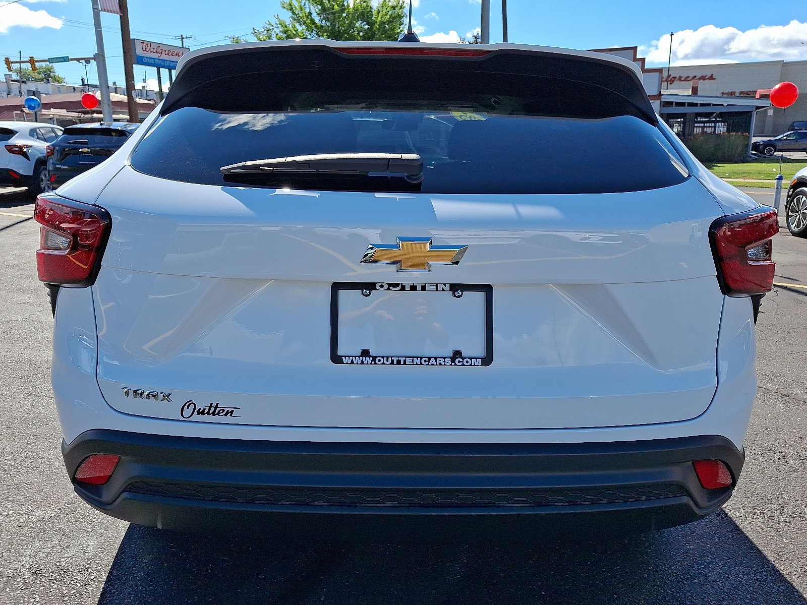 Used 2025 Chevrolet Trax LS image 4