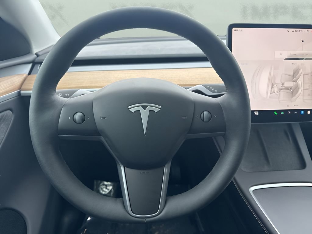 Used 2024 Tesla Model Y Long Range RWD image 15