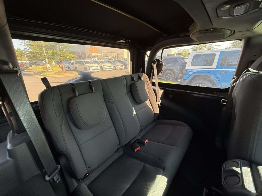 Used 2021 Jeep Wrangler Sport AWD/4WD image 16