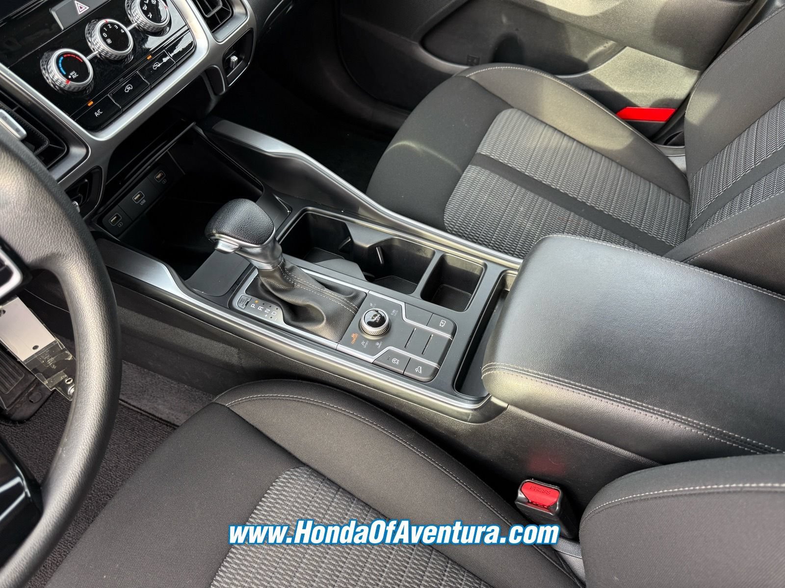 Used 2022 Kia Sorento LX AWD/4WD image 18
