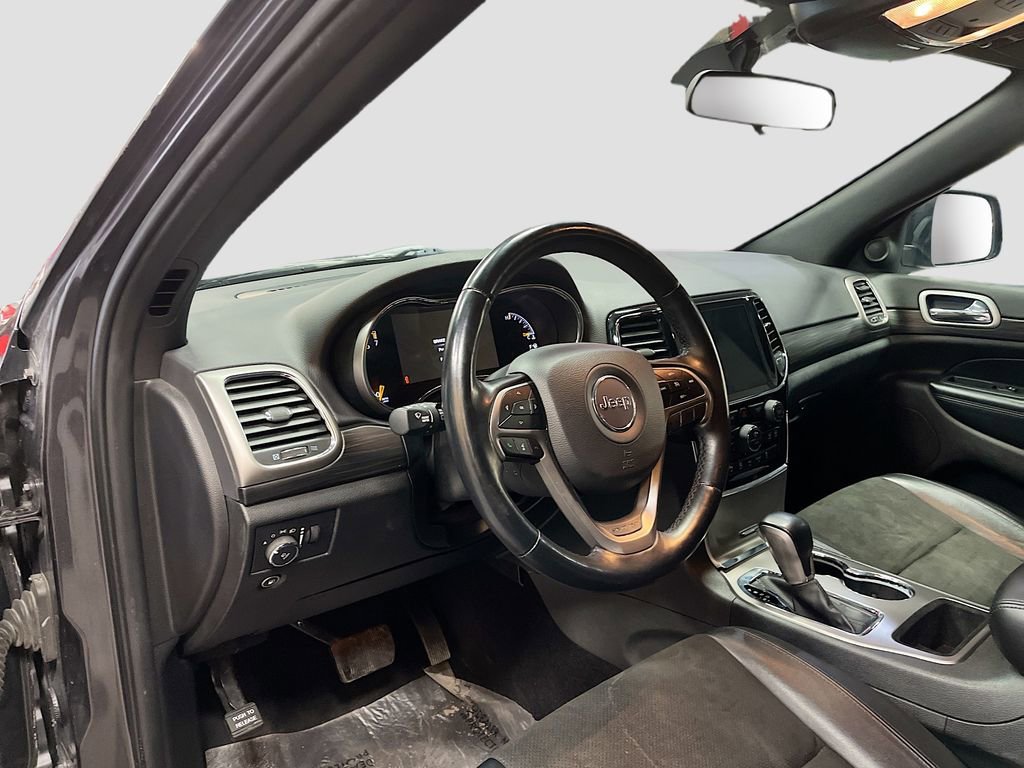 Used 2021 Jeep Grand Cherokee Laredo X AWD/4WD image 9