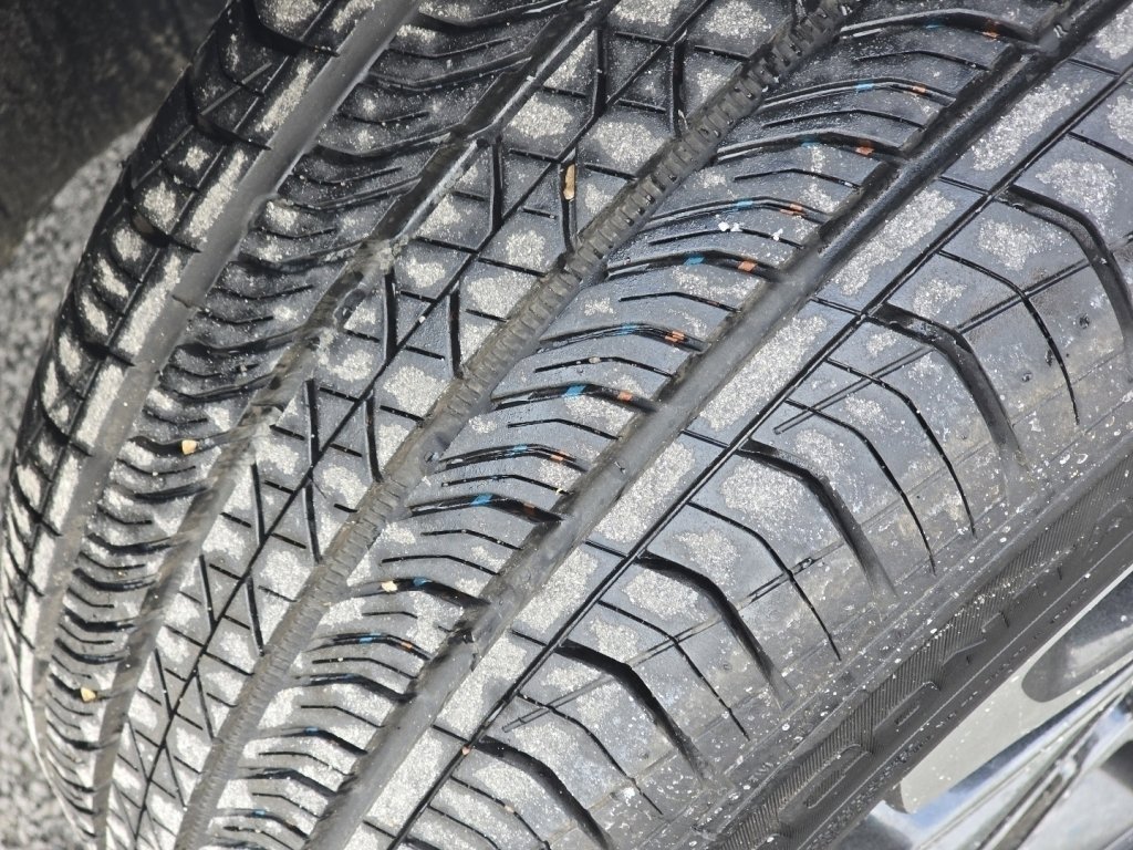 Certified 2025 Chevrolet Trax RS w/ Driver Confidence Package image 31