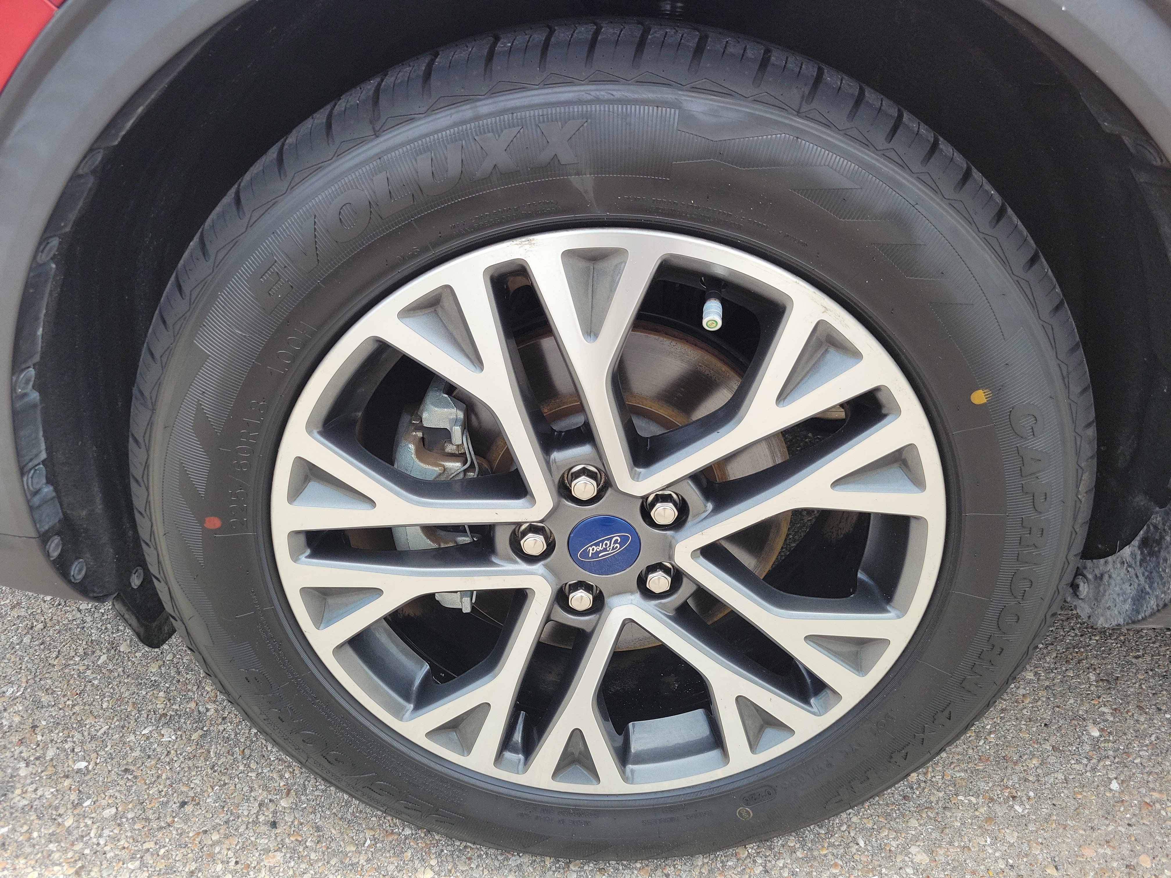 Used 2020 Ford Escape SEL FWD image 4