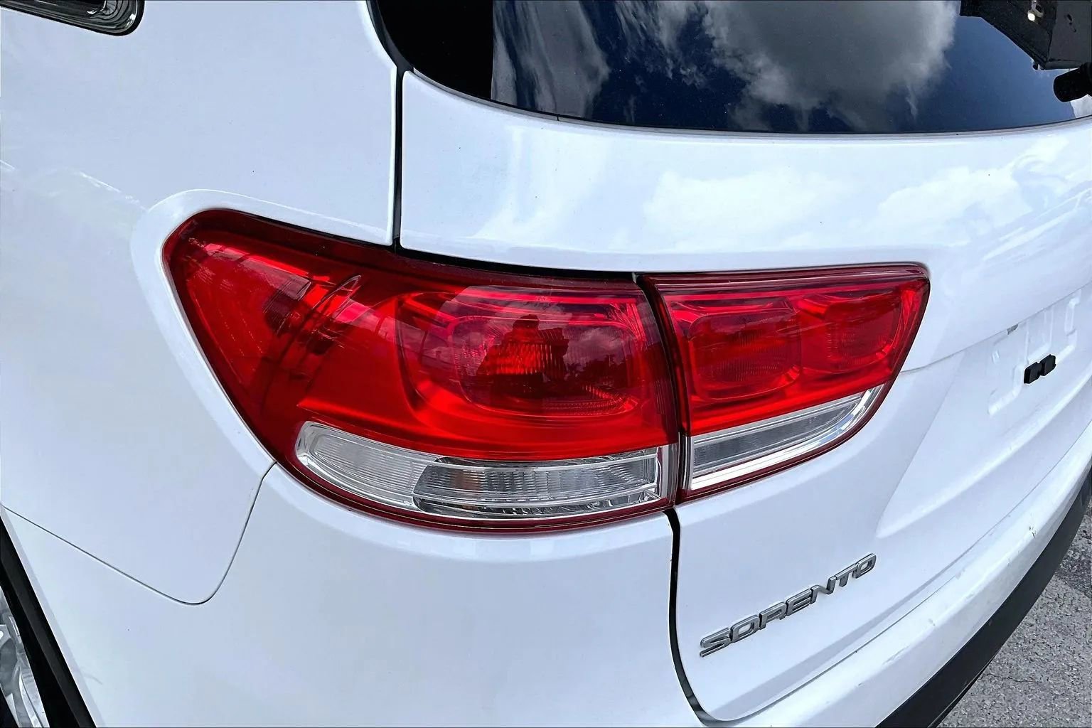 Used 2017 Kia Sorento LX image 20