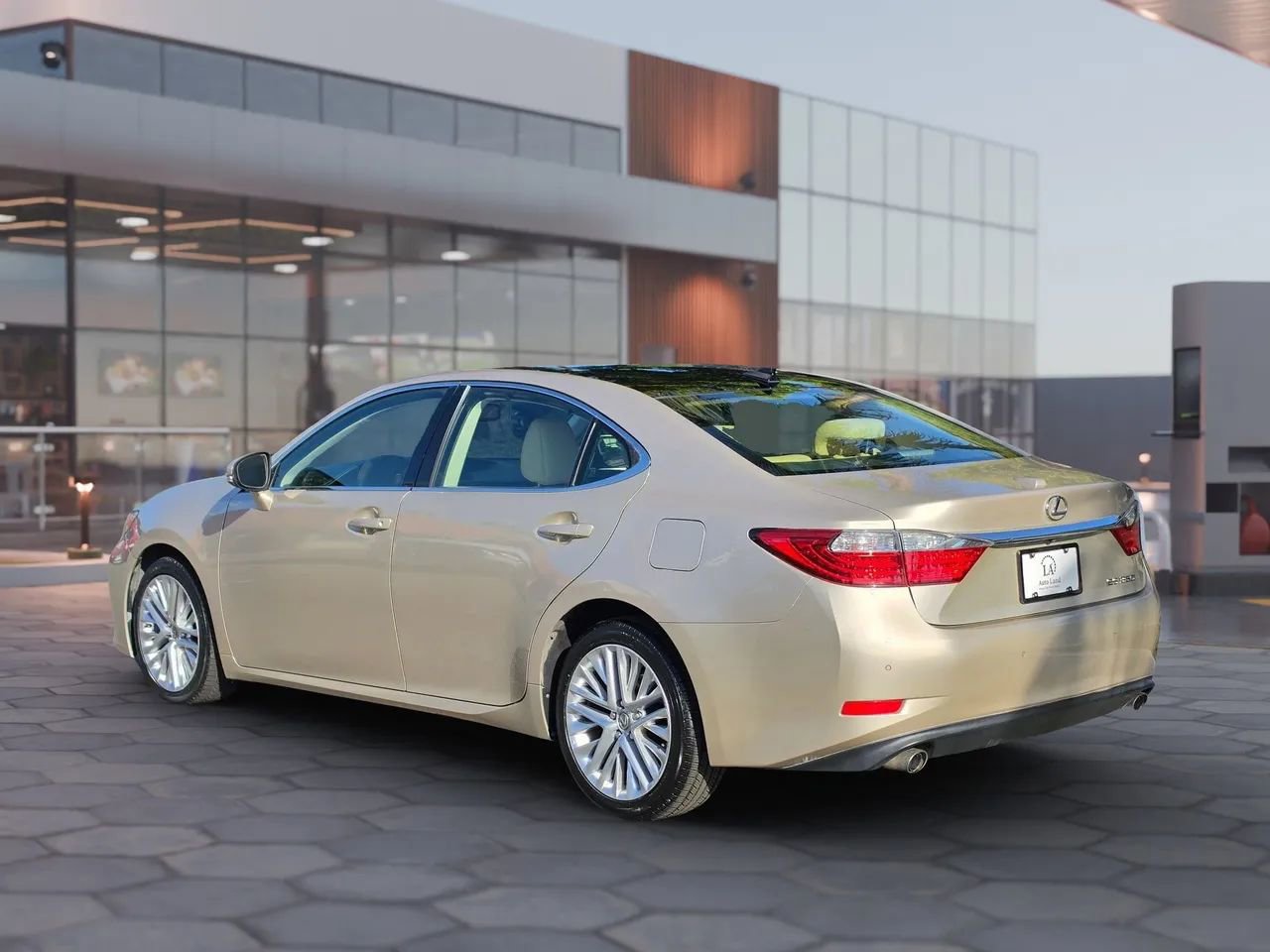 Used 2013 Lexus ES 350 FWD image 4