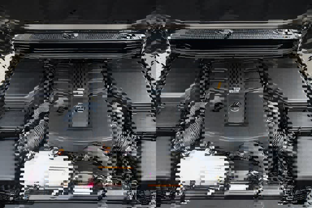 Used 2024 Lexus GX 550 w/ Accessory Package (2T) AWD/4WD image 32