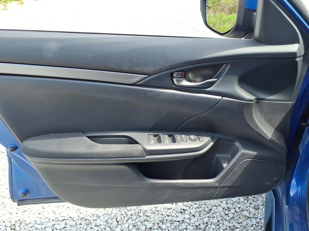 Used 2018 Honda Civic Sport image 19