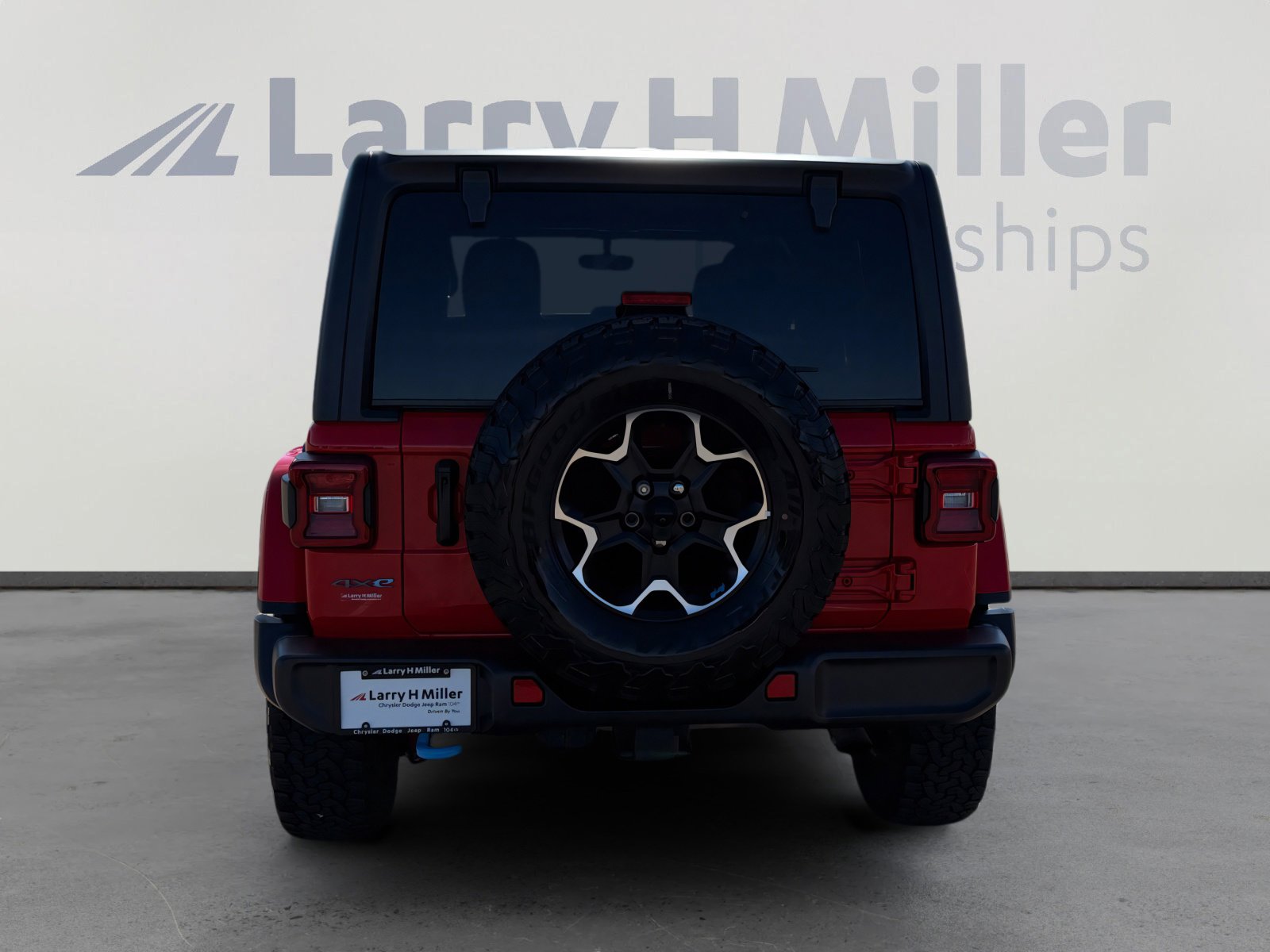 Used 2023 Jeep Wrangler Unlimited Rubicon 4xe w/ Cold Weather Group image 5