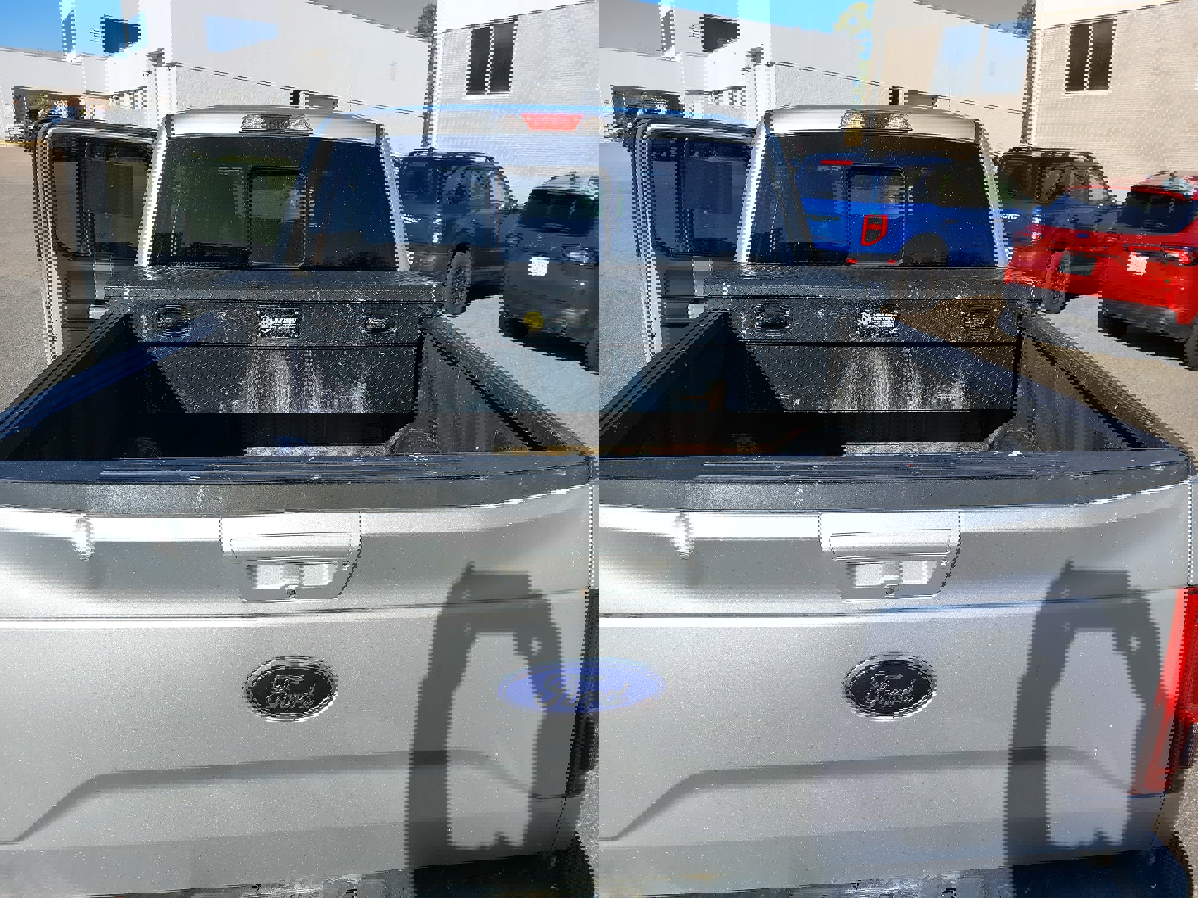 Used 2015 Ford F150 Lariat image 14