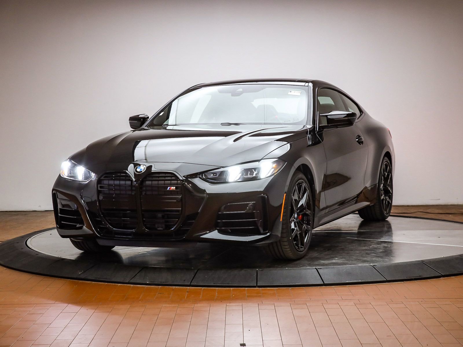 New 2026 BMW 440i xDrive Coupe w/ Premium Package AWD/4WD image 1