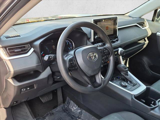 Used 2025 Toyota RAV4 XLE AWD/4WD image 10