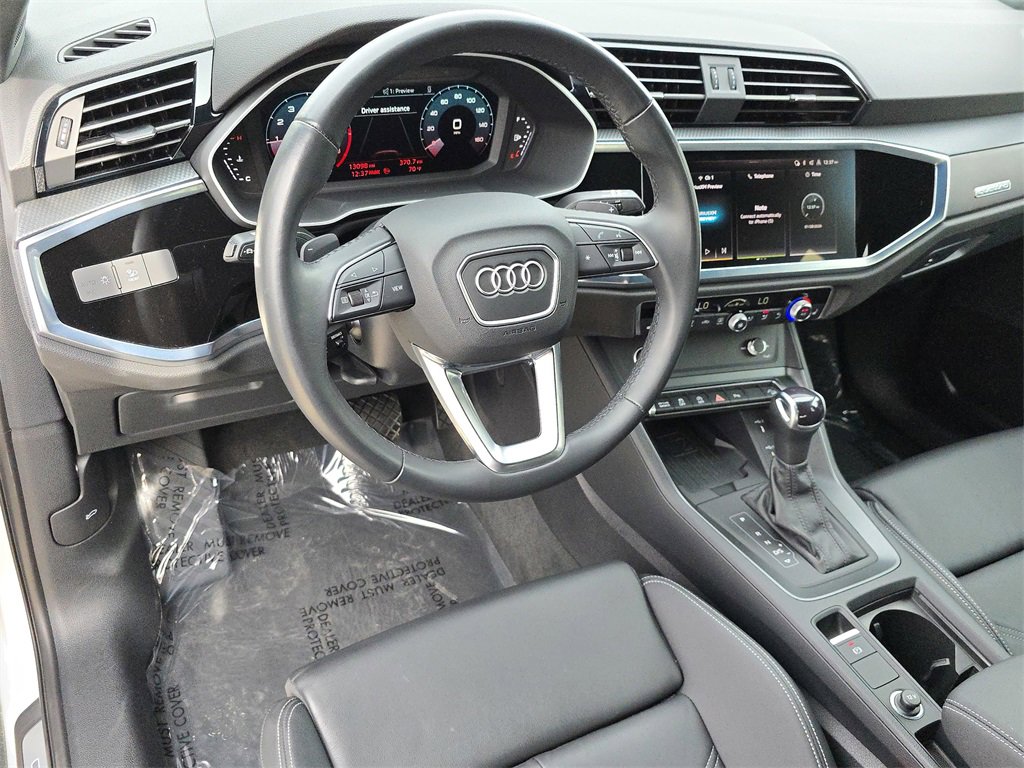Certified 2024 Audi Q3 2.0T Premium w/ Convenience Package image 16