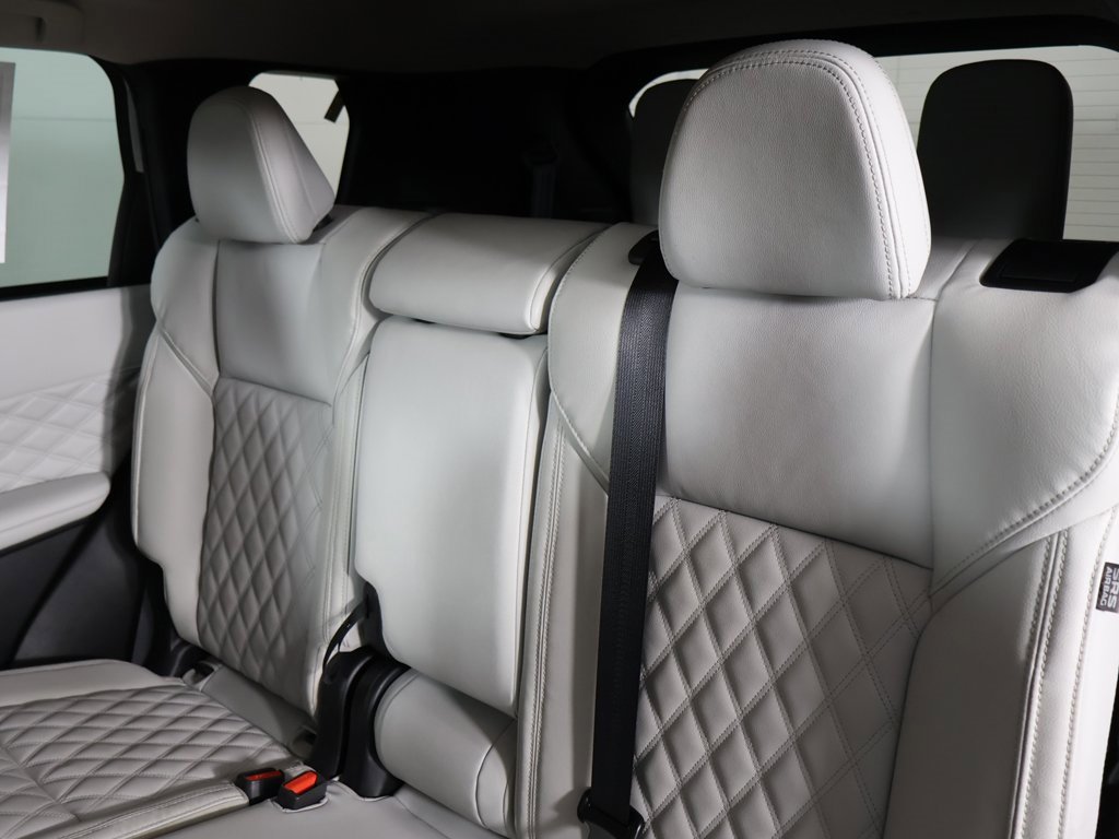 Used 2023 Mitsubishi Outlander SEL image 34