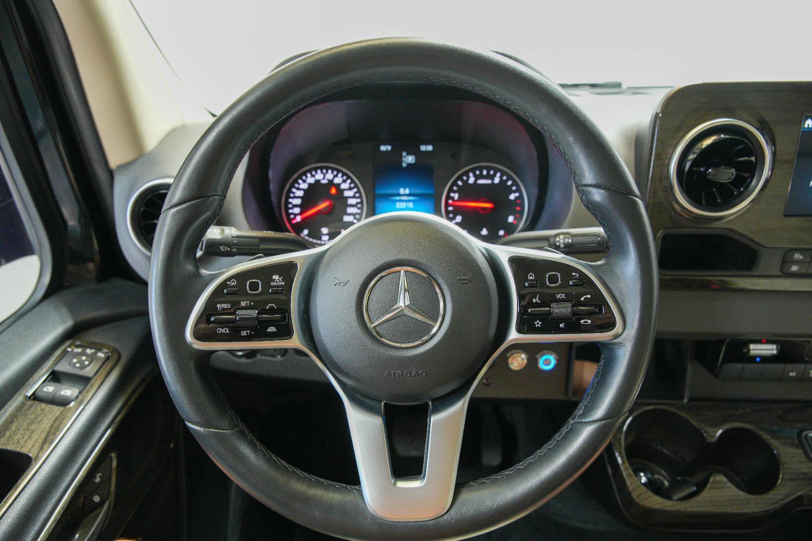 Used 2020 Mercedes-Benz Sprinter 3500 image 81