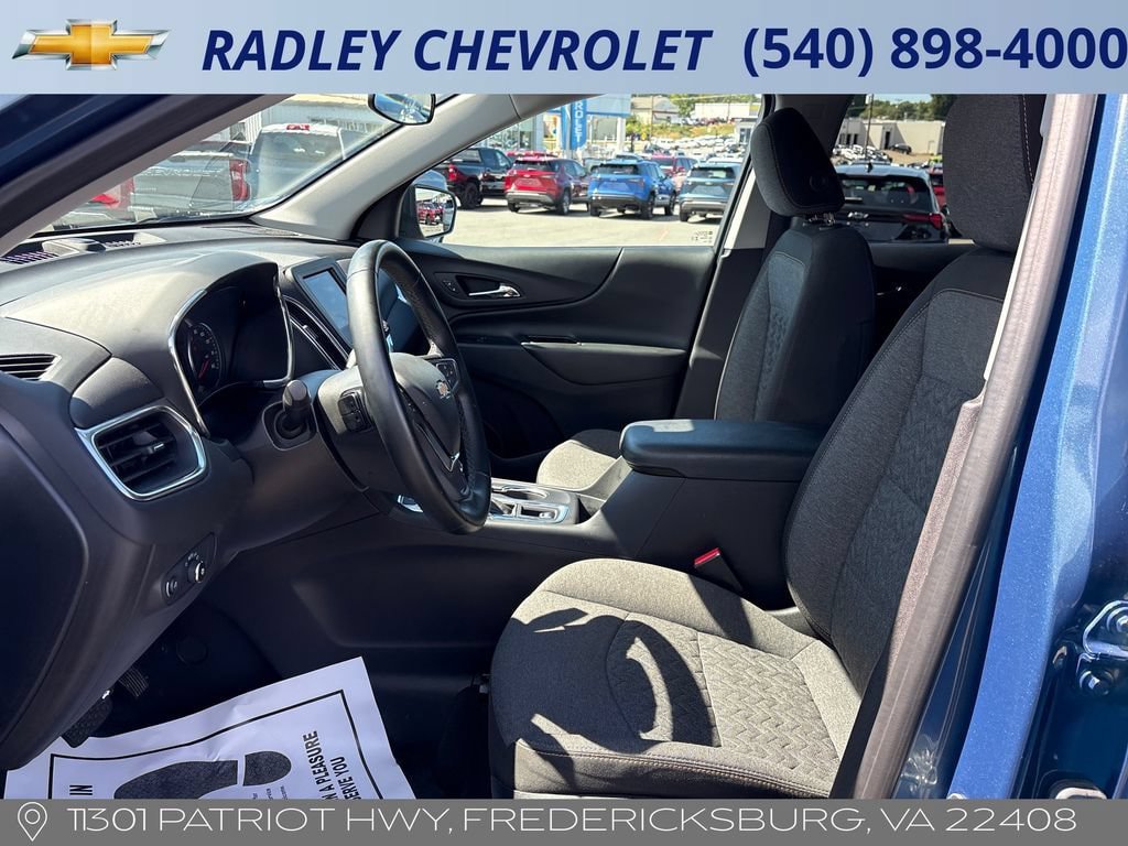 Used 2024 Chevrolet Equinox LT AWD/4WD image 3