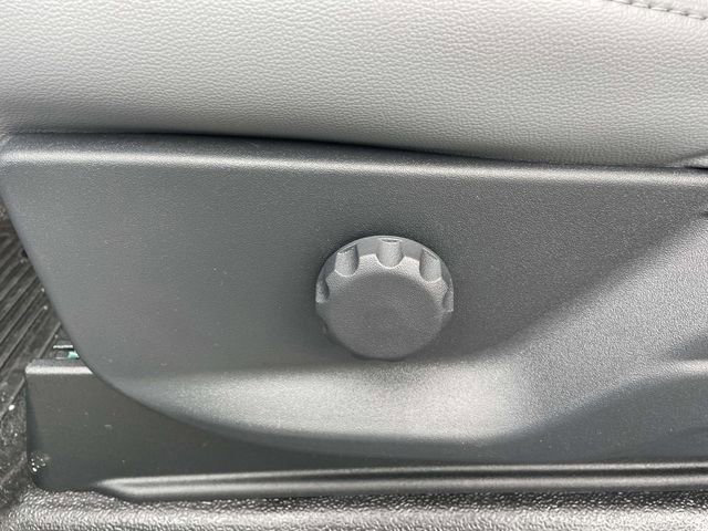 New 2026 Ford F250 XL w/ XL Chrome Package image 19