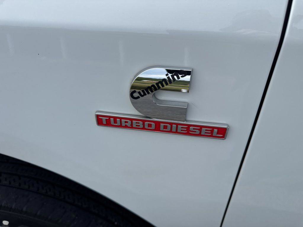 Used 2024 RAM 3500 Tradesman w/ Chrome Appearance Group image 25