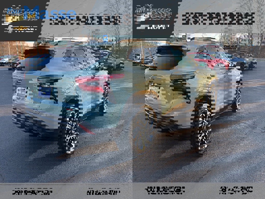 Used 2024 Chevrolet Trax RS w/ Sunroof Package image 7