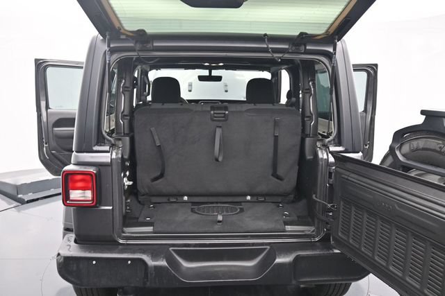 Used 2023 Jeep Wrangler Sport AWD/4WD image 11