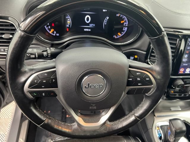 Used 2020 Jeep Grand Cherokee Overland AWD/4WD image 21