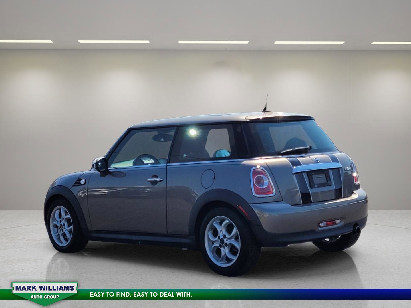 Used 2011 MINI Cooper Hardtop image 6