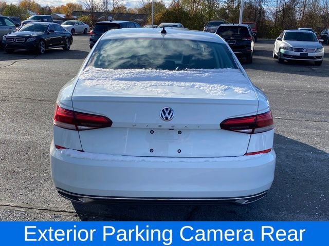 Used 2022 Volkswagen Passat 2.0T FWD image 4
