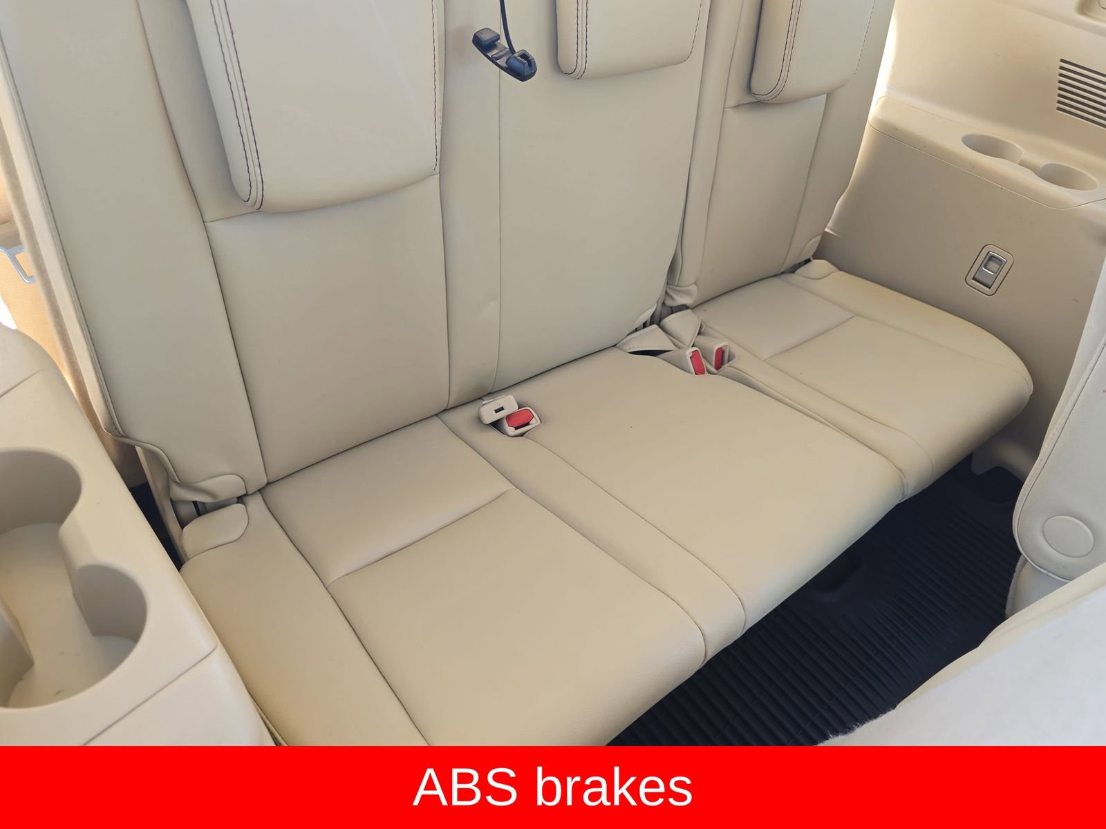 Used 2017 Toyota Highlander XLE image 17