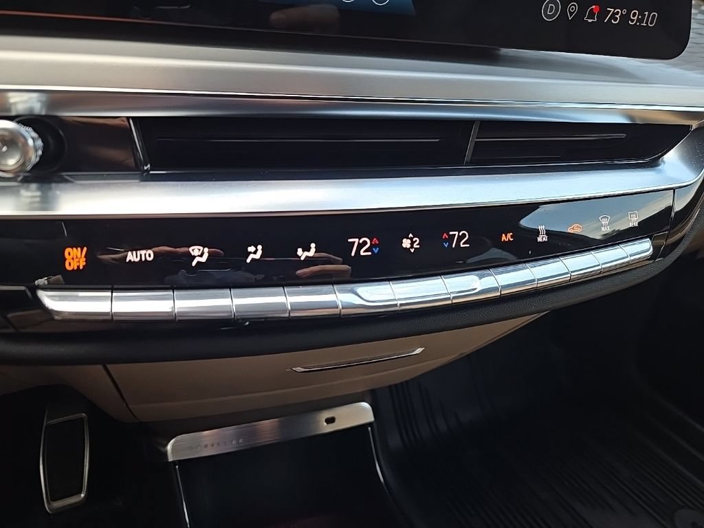 Used 2026 Cadillac Lyriq Signature Luxury w/ Nappa Leather Package AWD/4WD image 32