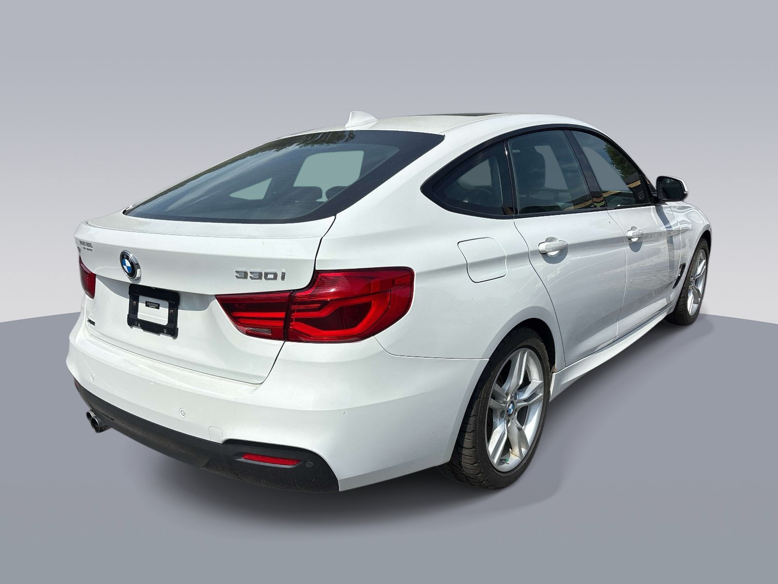 Used 2017 BMW 330i Gran Turismo xDrive AWD/4WD image 3