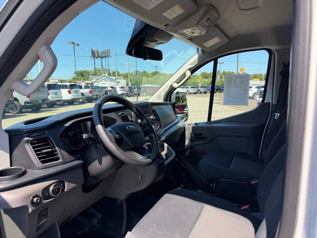 Used 2025 Ford Transit 250 Low Roof w/ Exterior Upgrade Package RWD image 9