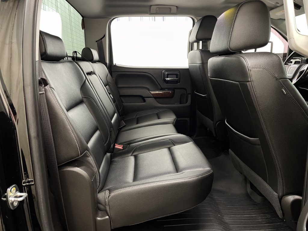 Used 2018 GMC Sierra 2500 SLT w/ Duramax Plus Package AWD/4WD image 45