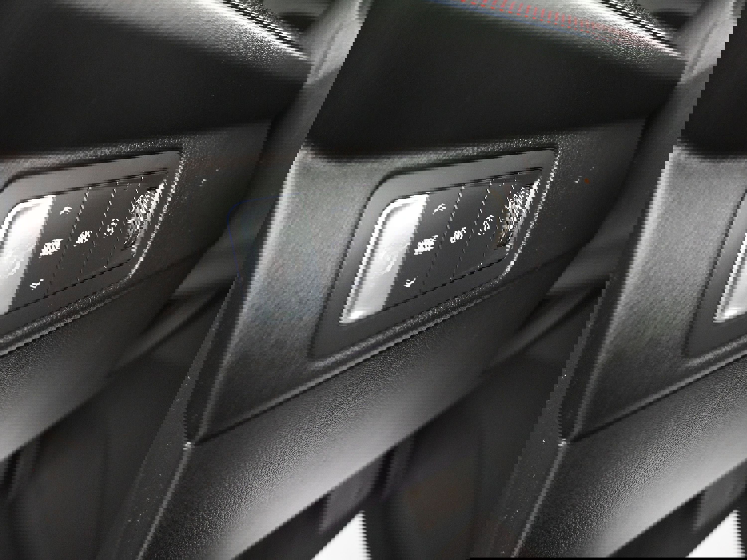 Certified 2024 Chevrolet Traverse RS w/ LPO, Floor Liner Package image 21