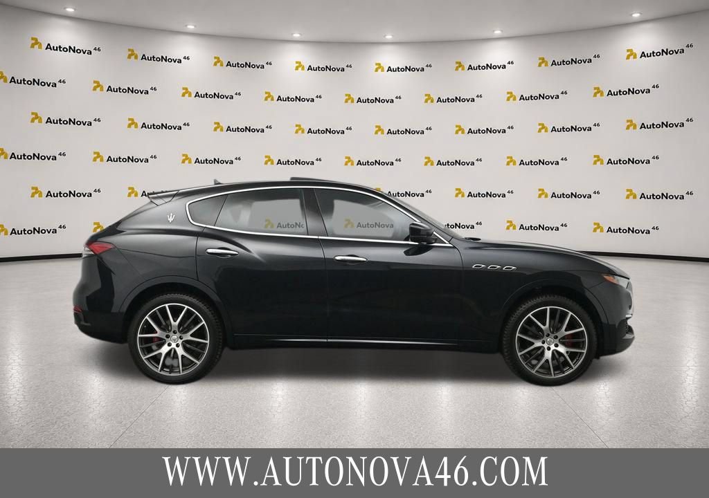 Used 2022 Maserati Levante GT AWD/4WD image 10