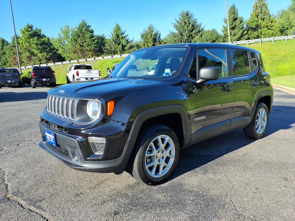 Used 2023 Jeep Renegade Latitude AWD/4WD image 8