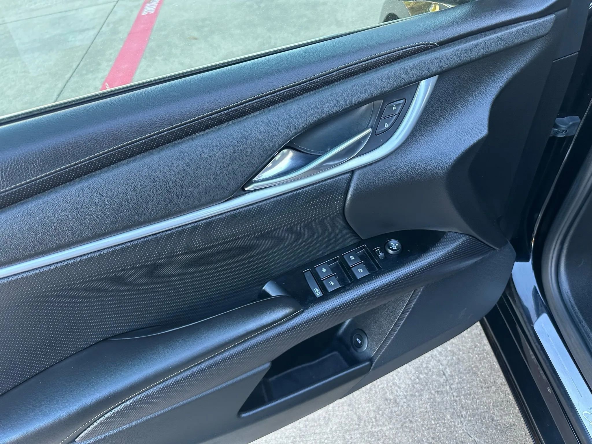 Used 2017 Cadillac XTS image 31