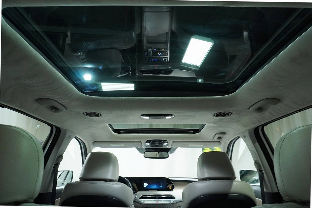Used 2022 Hyundai Palisade Calligraphy image 12
