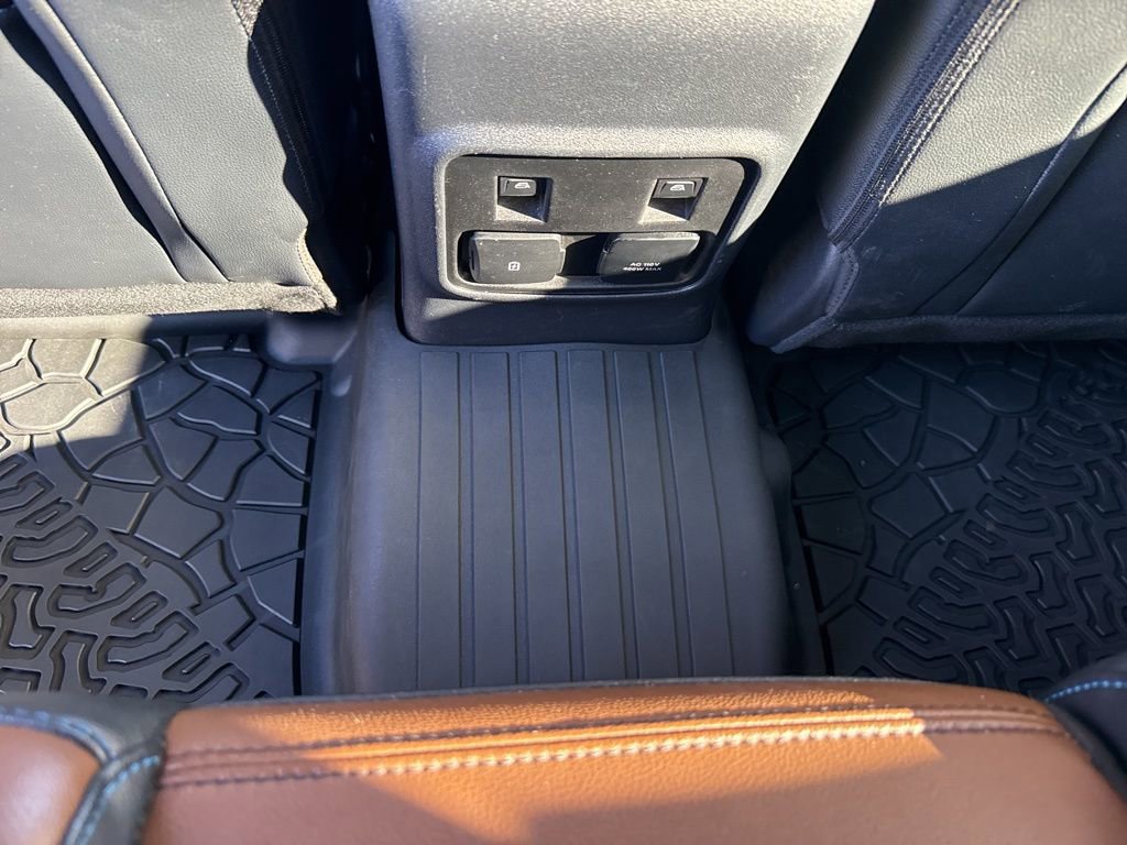 Used 2024 Ford Bronco Outer Banks image 15