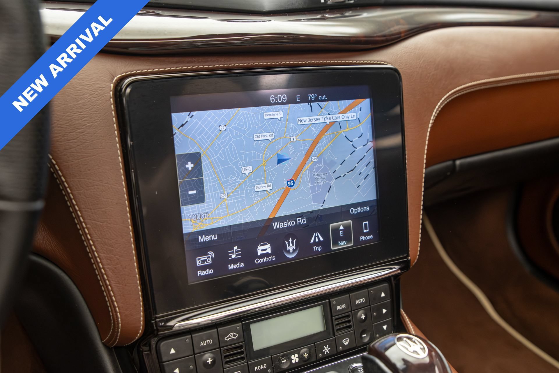 Used 2018 Maserati GranTurismo MC RWD image 29