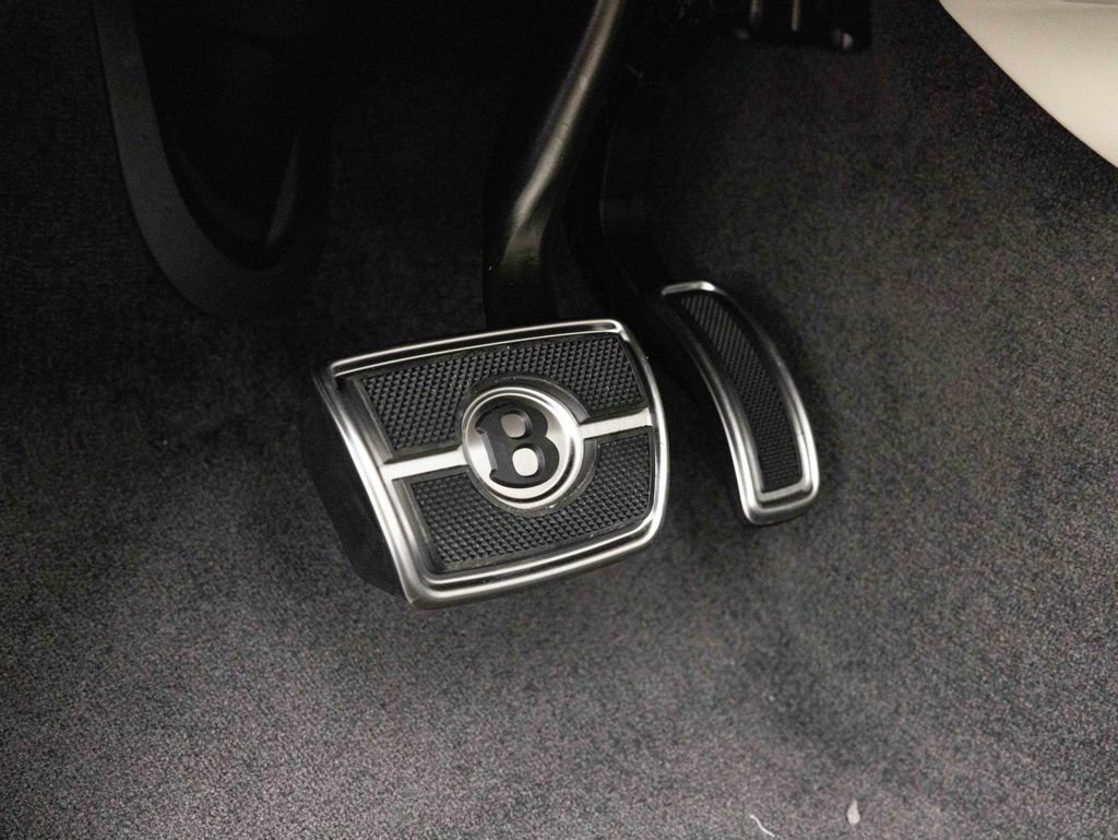 New 2026 Bentley Bentayga Speed AWD/4WD image 38