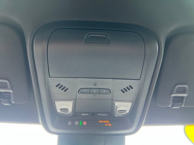 Used 2024 Cadillac XT4 Premium Luxury AWD/4WD image 31