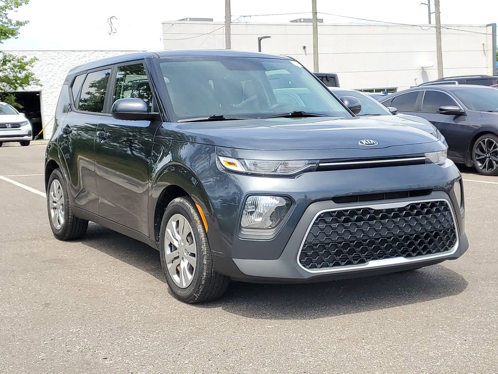 Used 2020 Kia Soul LX FWD image 4