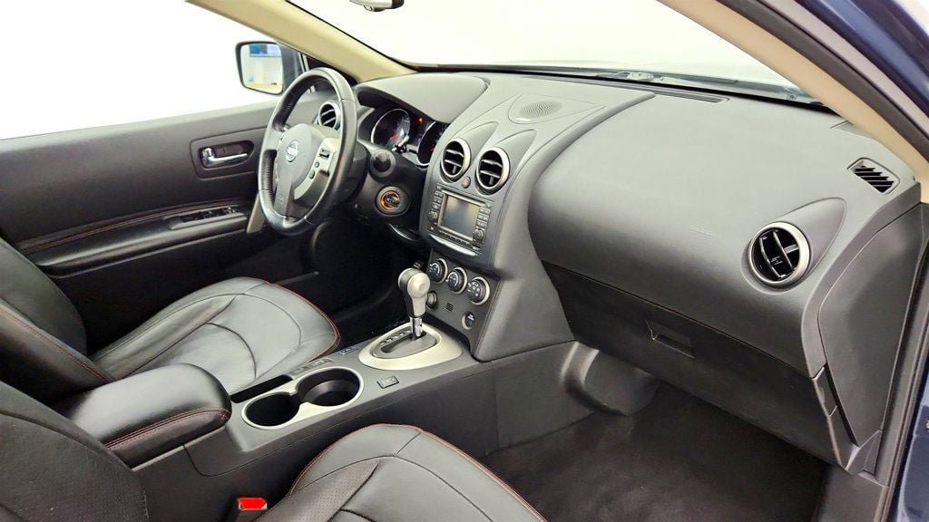Used 2013 Nissan Rogue SL AWD/4WD image 25