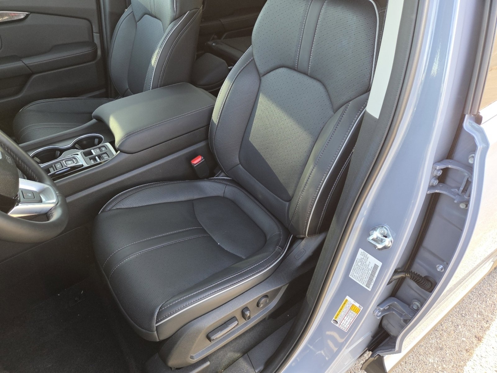 Used 2025 Honda Pilot Elite image 29