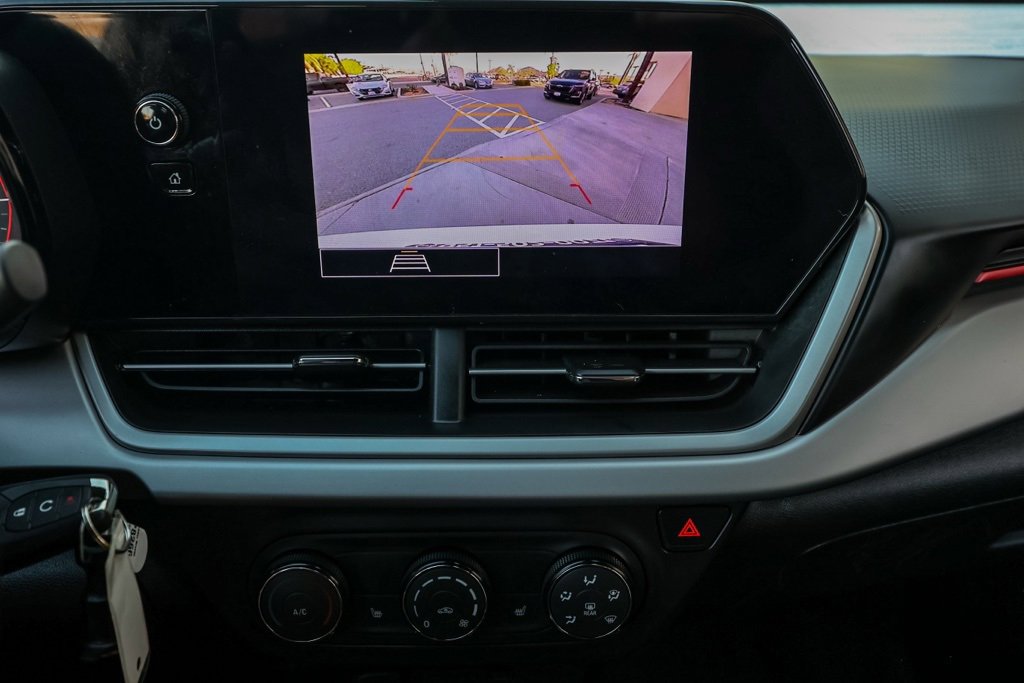 Used 2024 Chevrolet Trax RS w/ Driver Confidence Package image 30