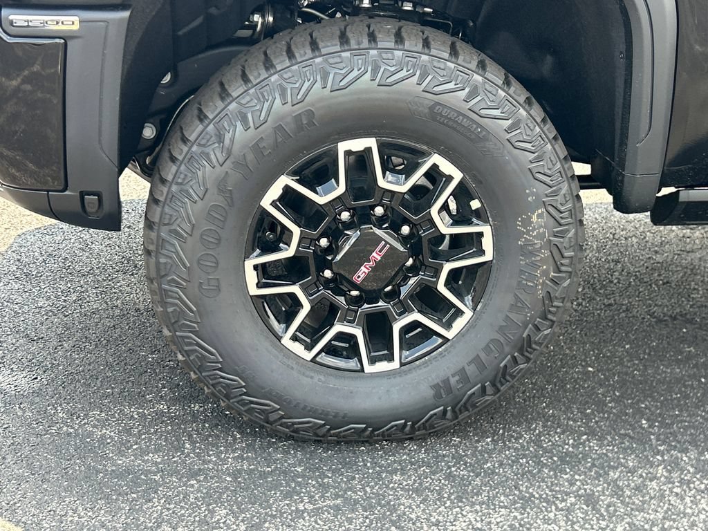 New 2026 GMC Sierra 2500 AT4X AWD/4WD image 13