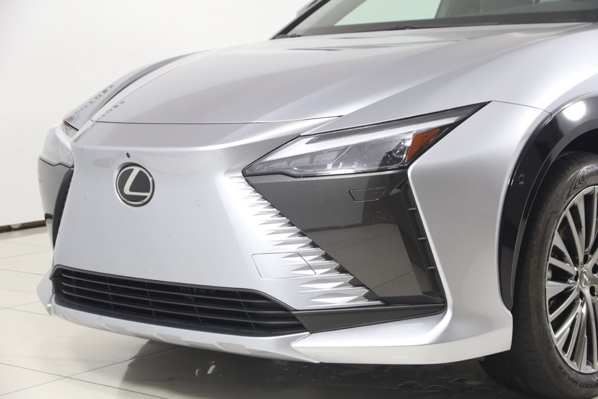 Used 2023 Lexus RZ 450e Premium w/ Accessory Package (Z1) AWD/4WD image 50