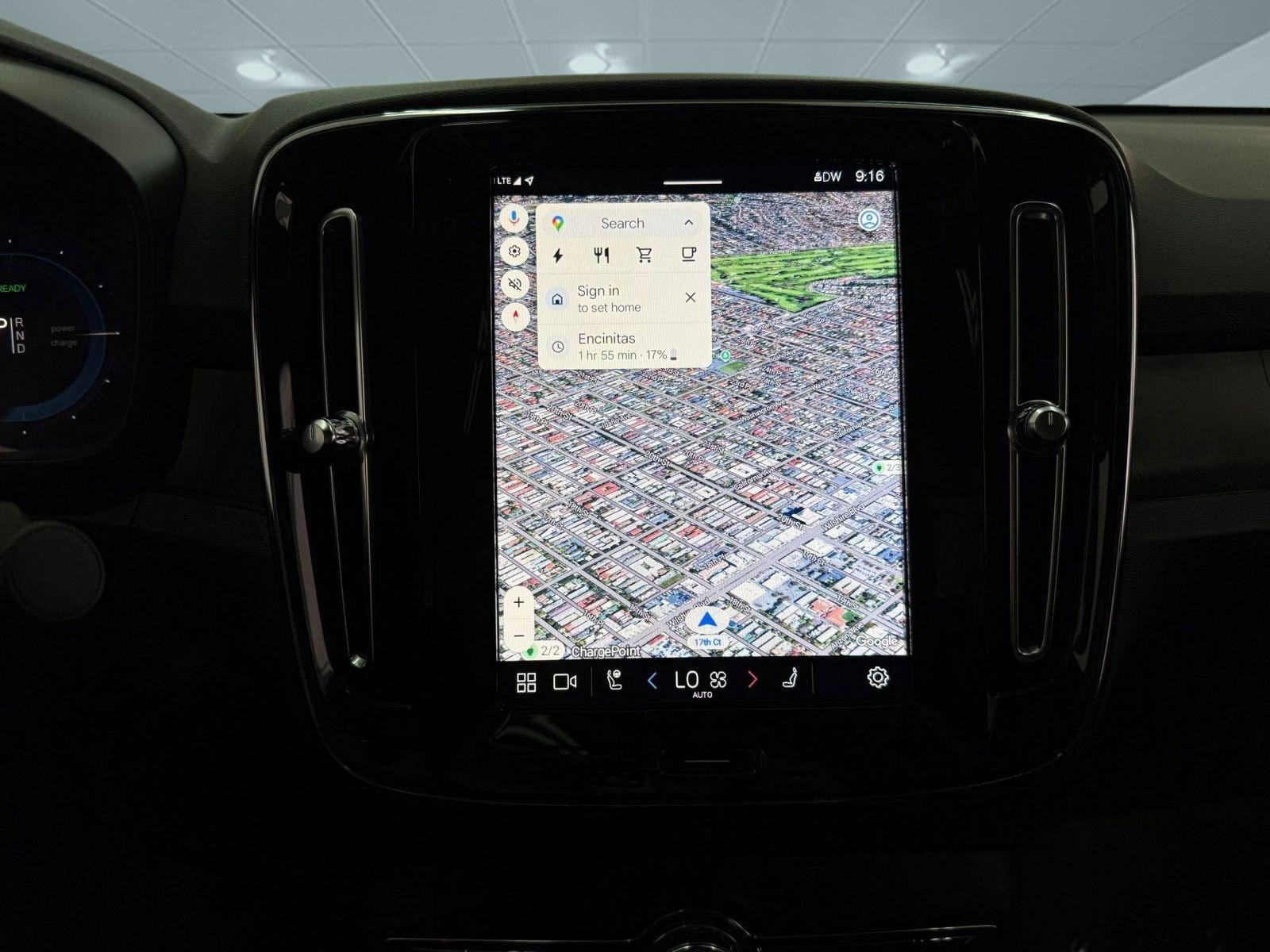 Used 2023 Volvo C40 P8 Recharge Ultimate image 31