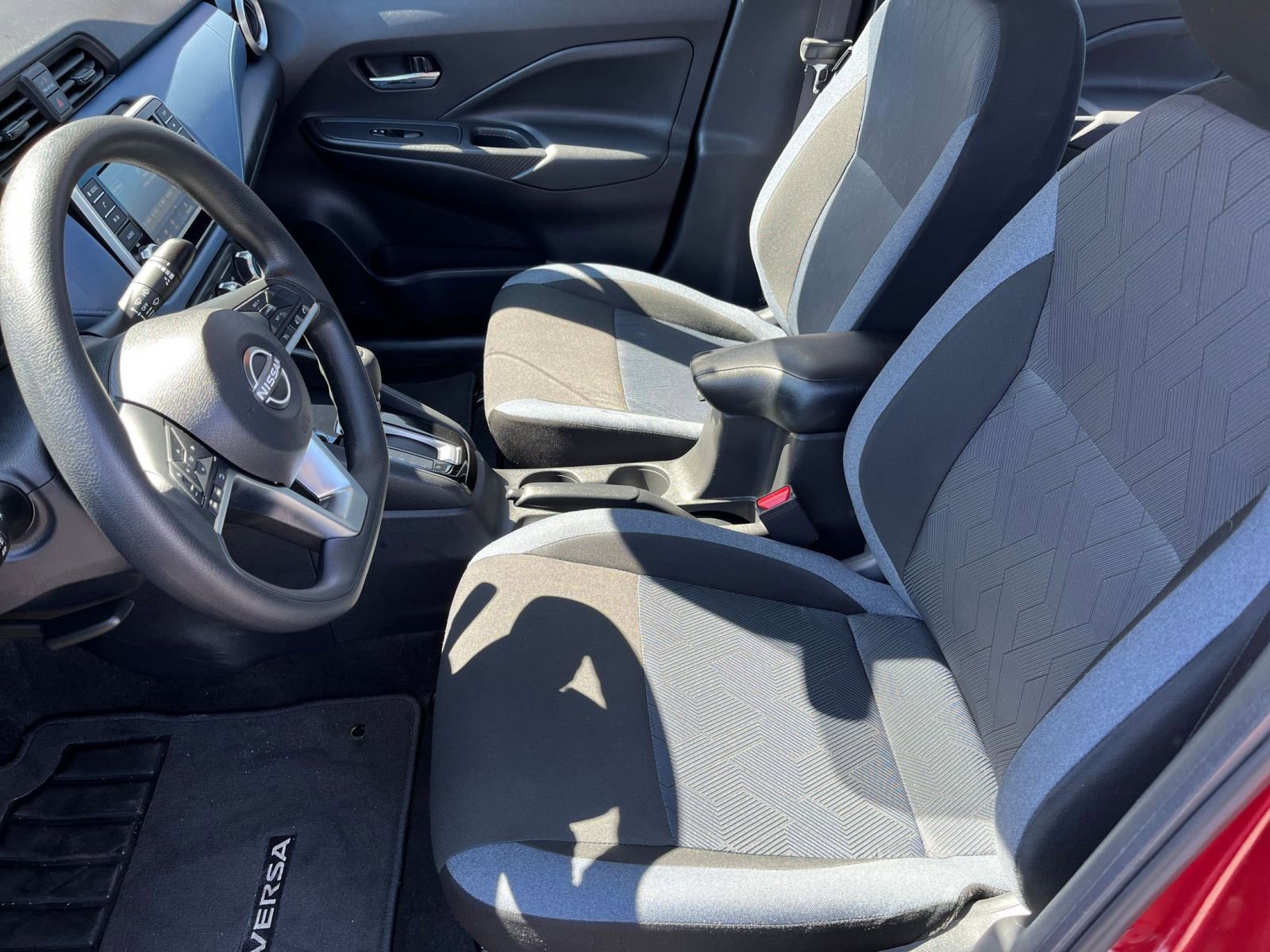 Used 2025 Nissan Versa SV image 23