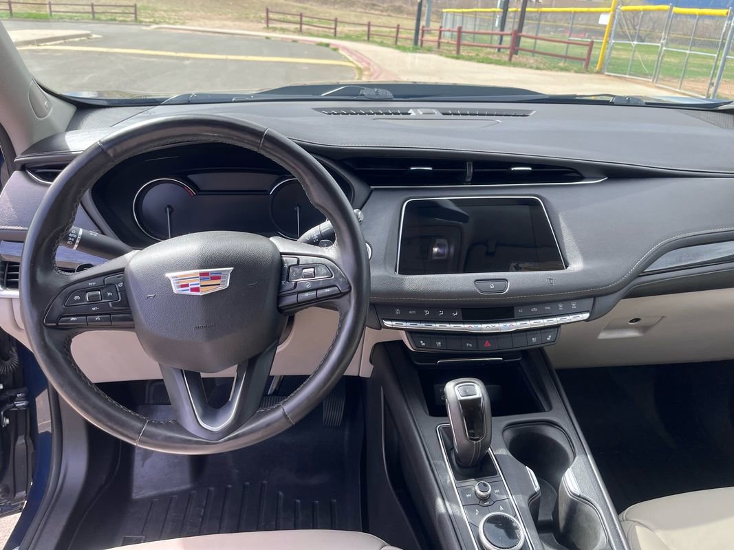 Used 2019 Cadillac XT4 Premium Luxury image 21