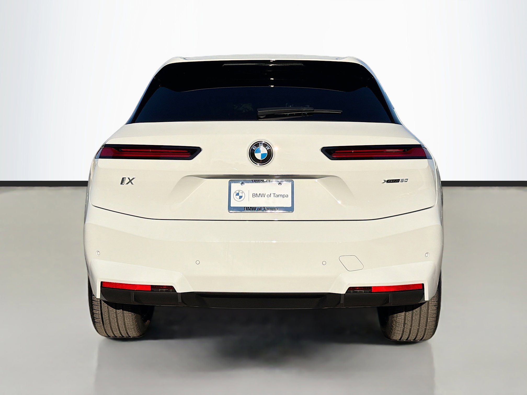 New 2026 BMW iX xDrive60 w/ Premium Package image 4